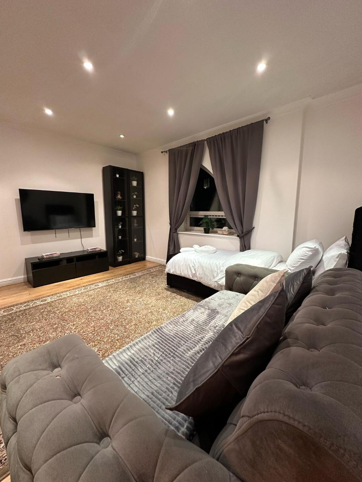 1 Bedroom With Security 24 * Londres